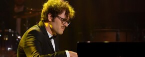 Davide Santacolomba: “Sono sordo e faccio il pianista: la mia incredibile storia”